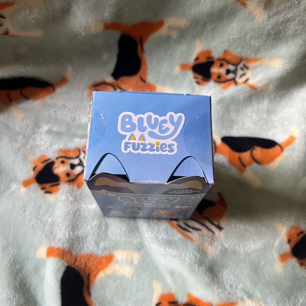 Bluey Fuzzies Blind Box - Picture 7 of 7